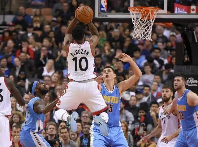 但在对阵深 但在对阵深