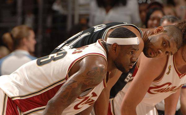 其次再谈轻 其次再谈轻